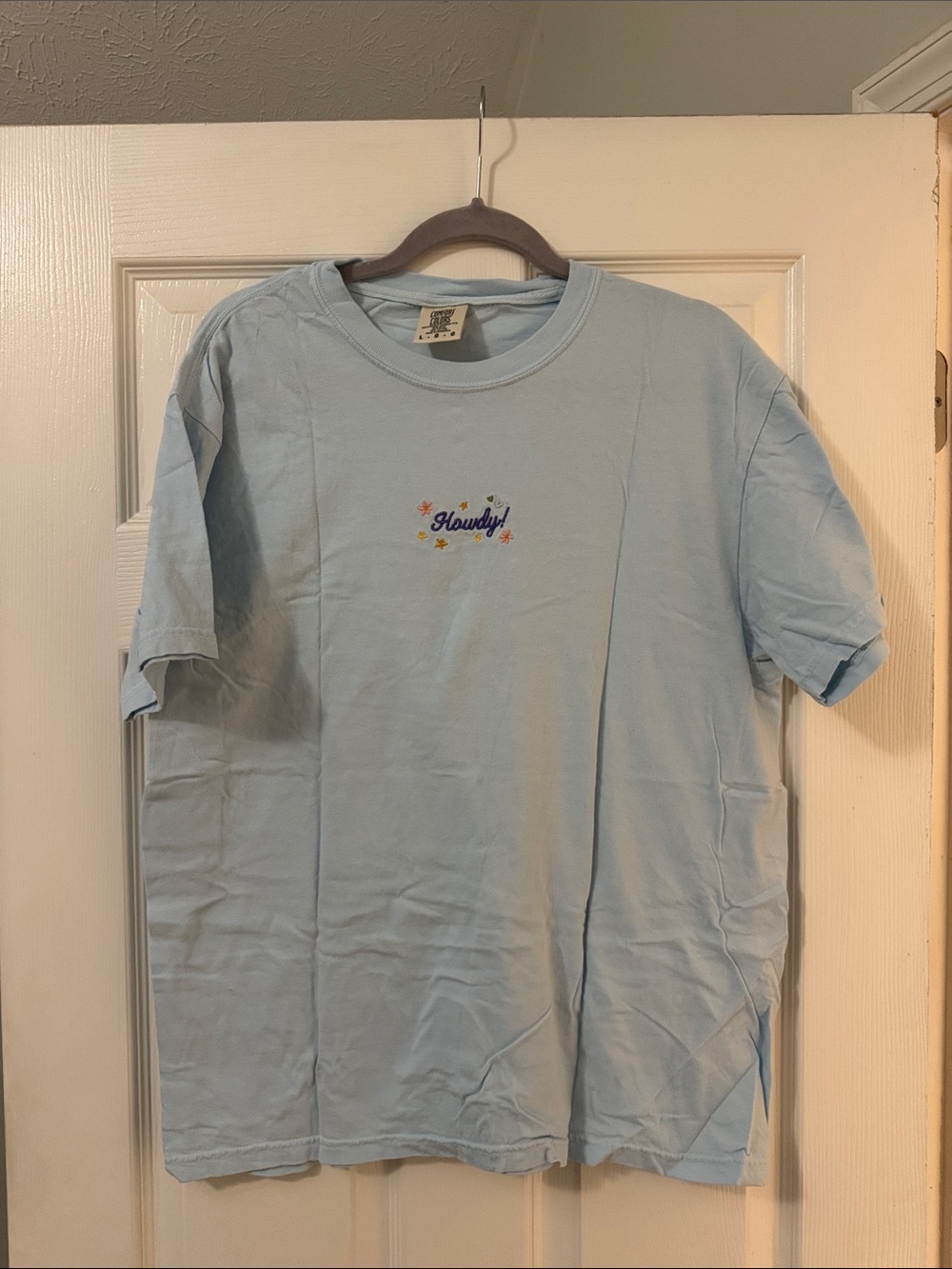 Comfort Colors Light Blue "Howdy" Short Sleeve Tee